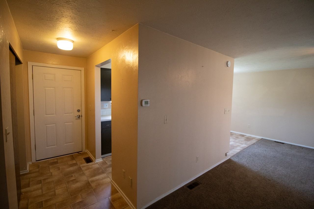 889 Nw 4th Ave #1 - Photo 6 of 18