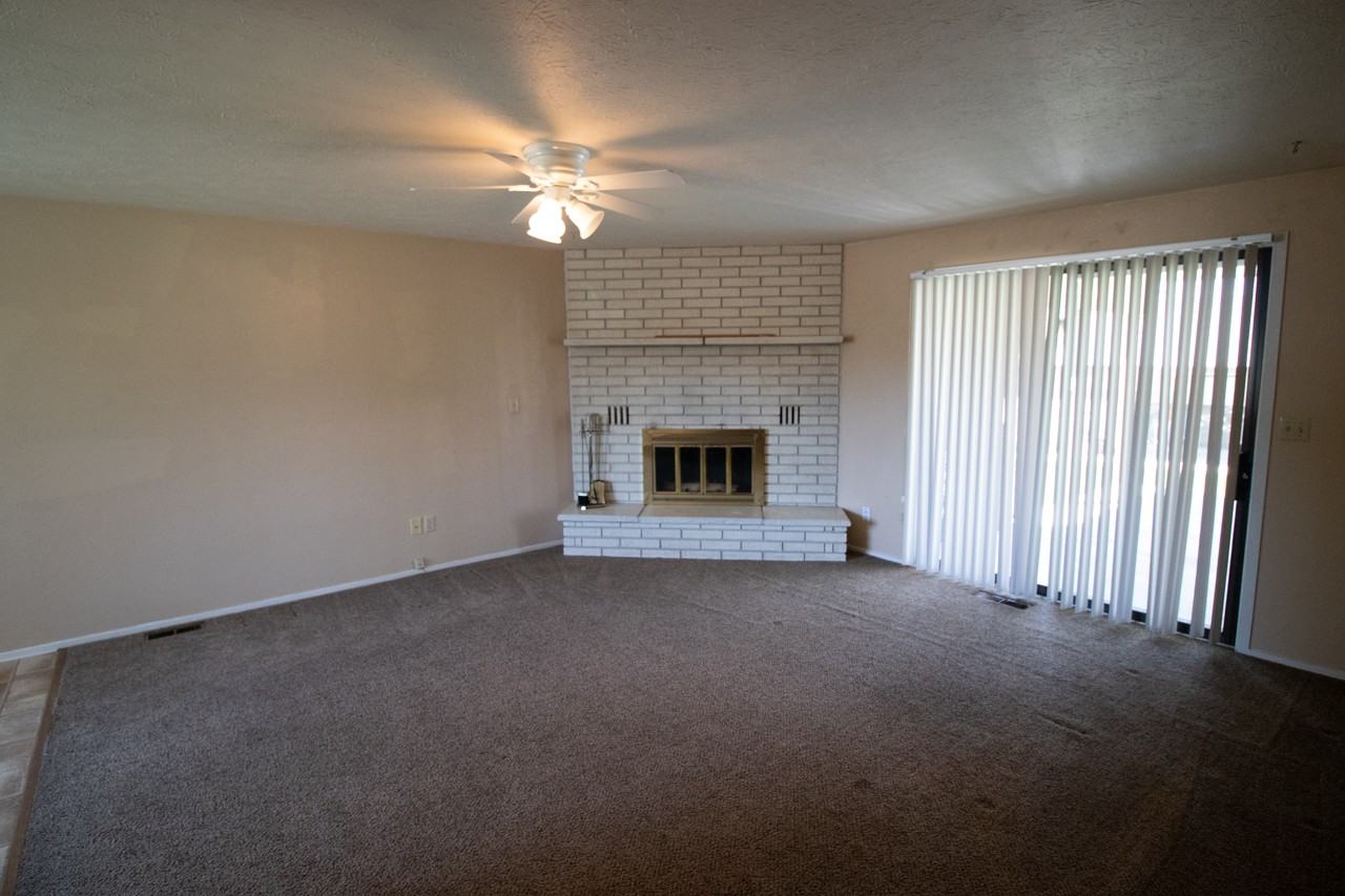 889 Nw 4th Ave #1 - Photo 7 of 18