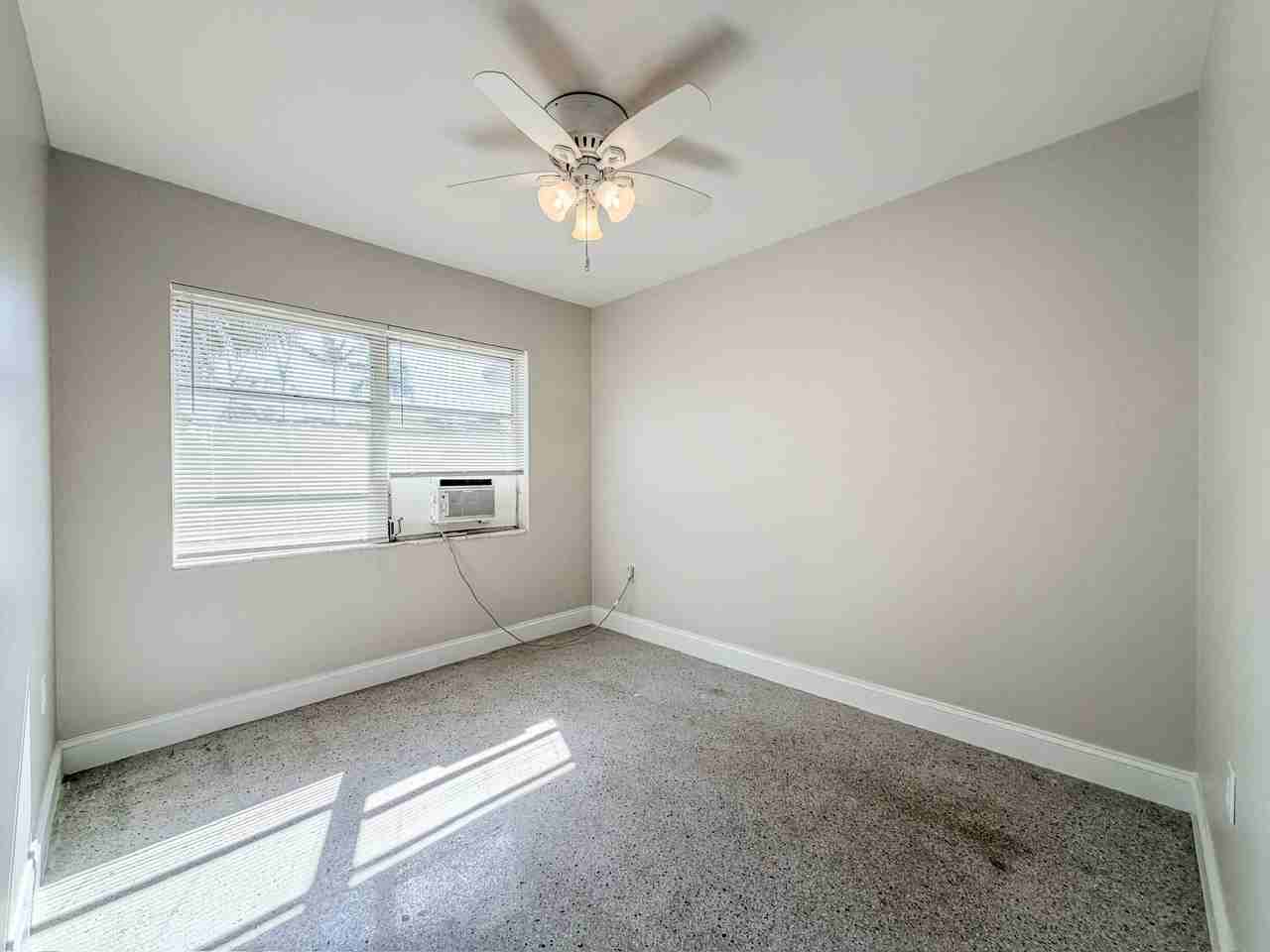 703 N 25th St #703 - Photo 6 of 28