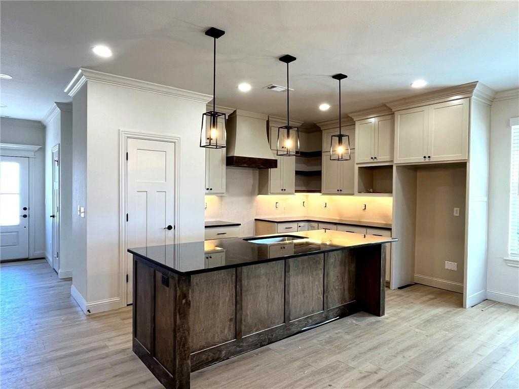 4750 Farmhouse St - Photo 4 of 7