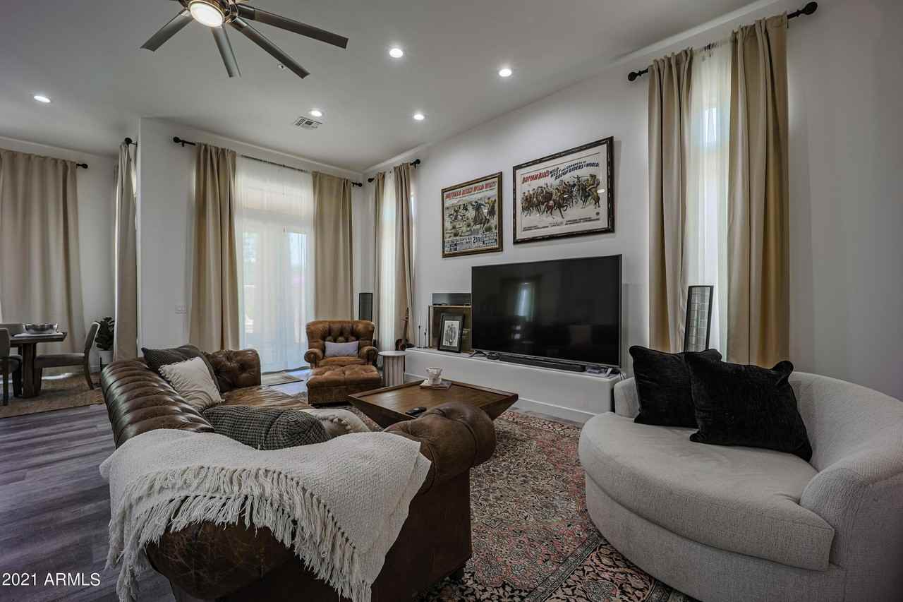 8136 E Beardsley Rd - Photo 2 of 31