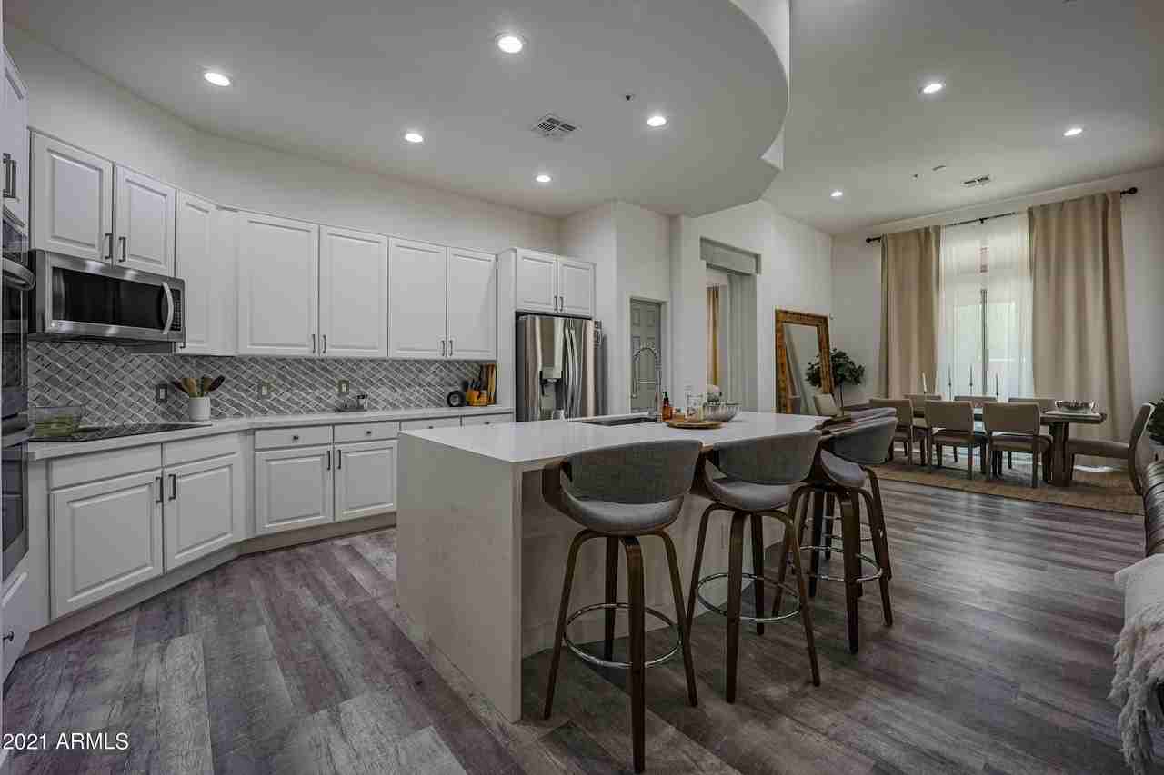 8136 E Beardsley Rd - Photo 5 of 31