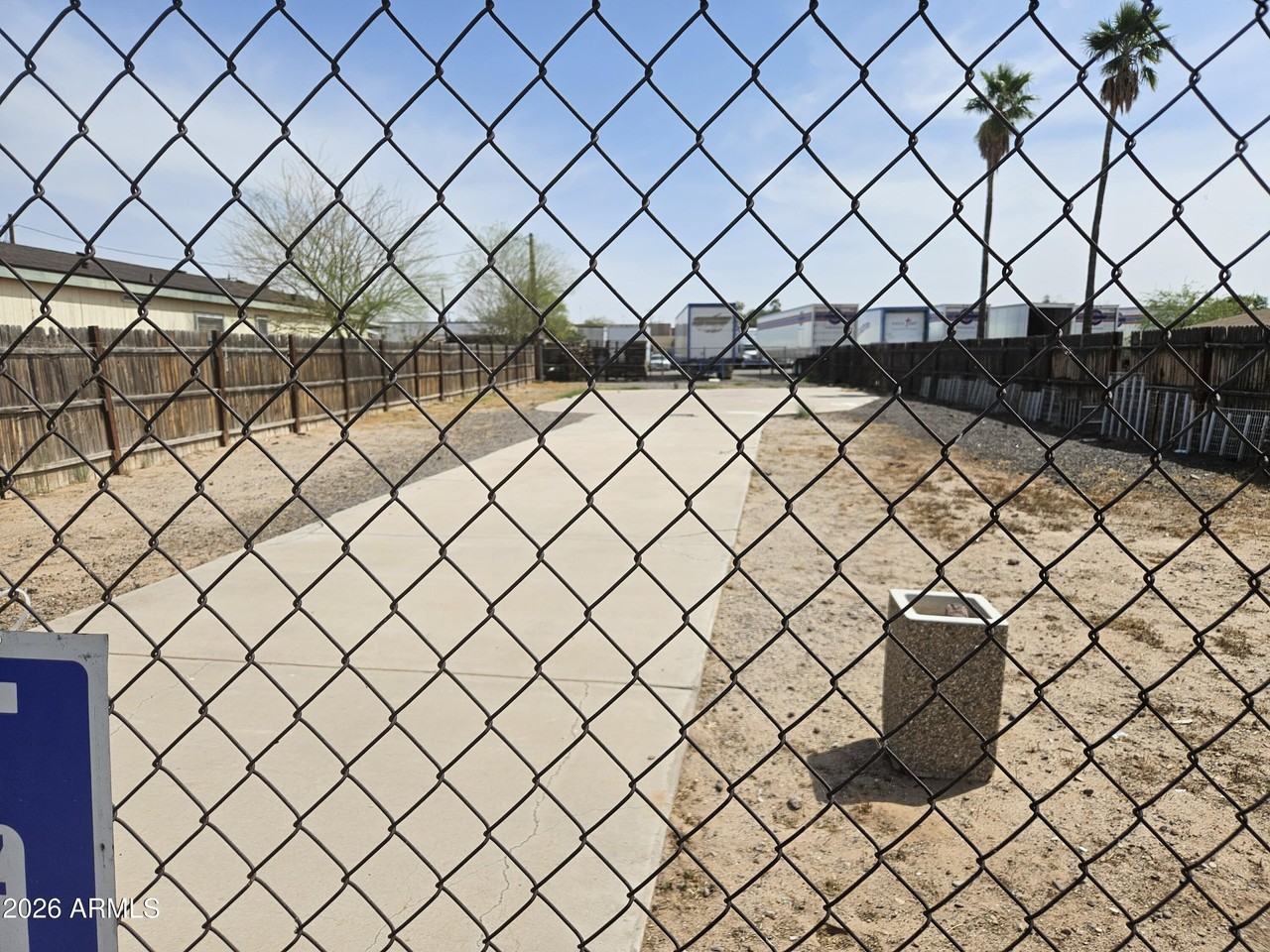 1584 N Wood St - Photo 3 of 4