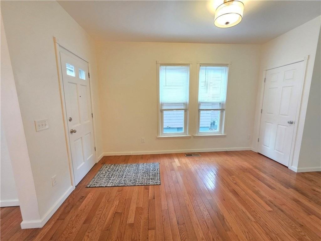 311 Woodview Ave Apt 101 - Photo 2 of 20