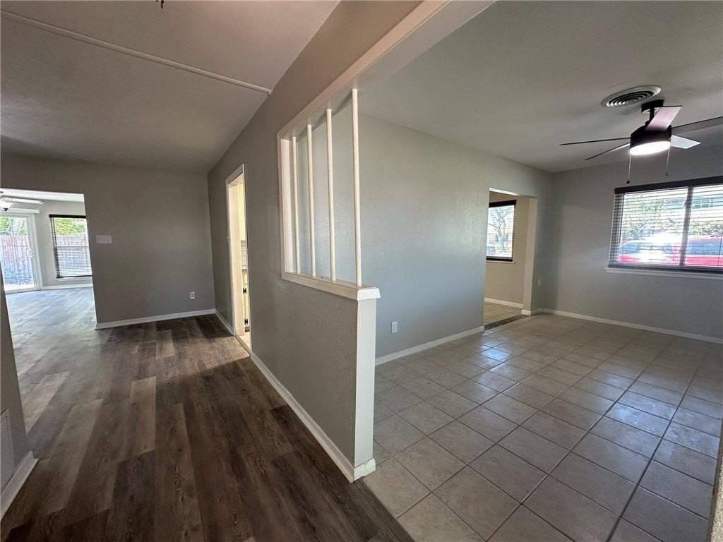 1123 Orion Dr - Photo 2 of 39