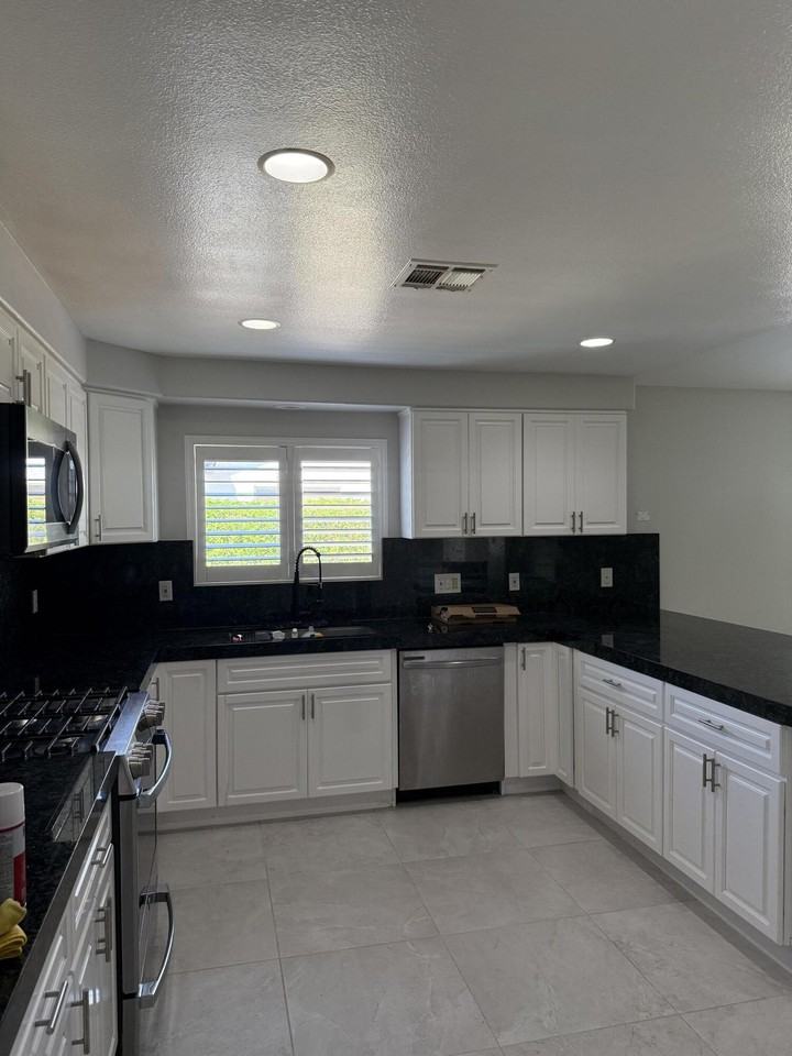 32790 Aurora Vista Rd - Photo 2 of 18