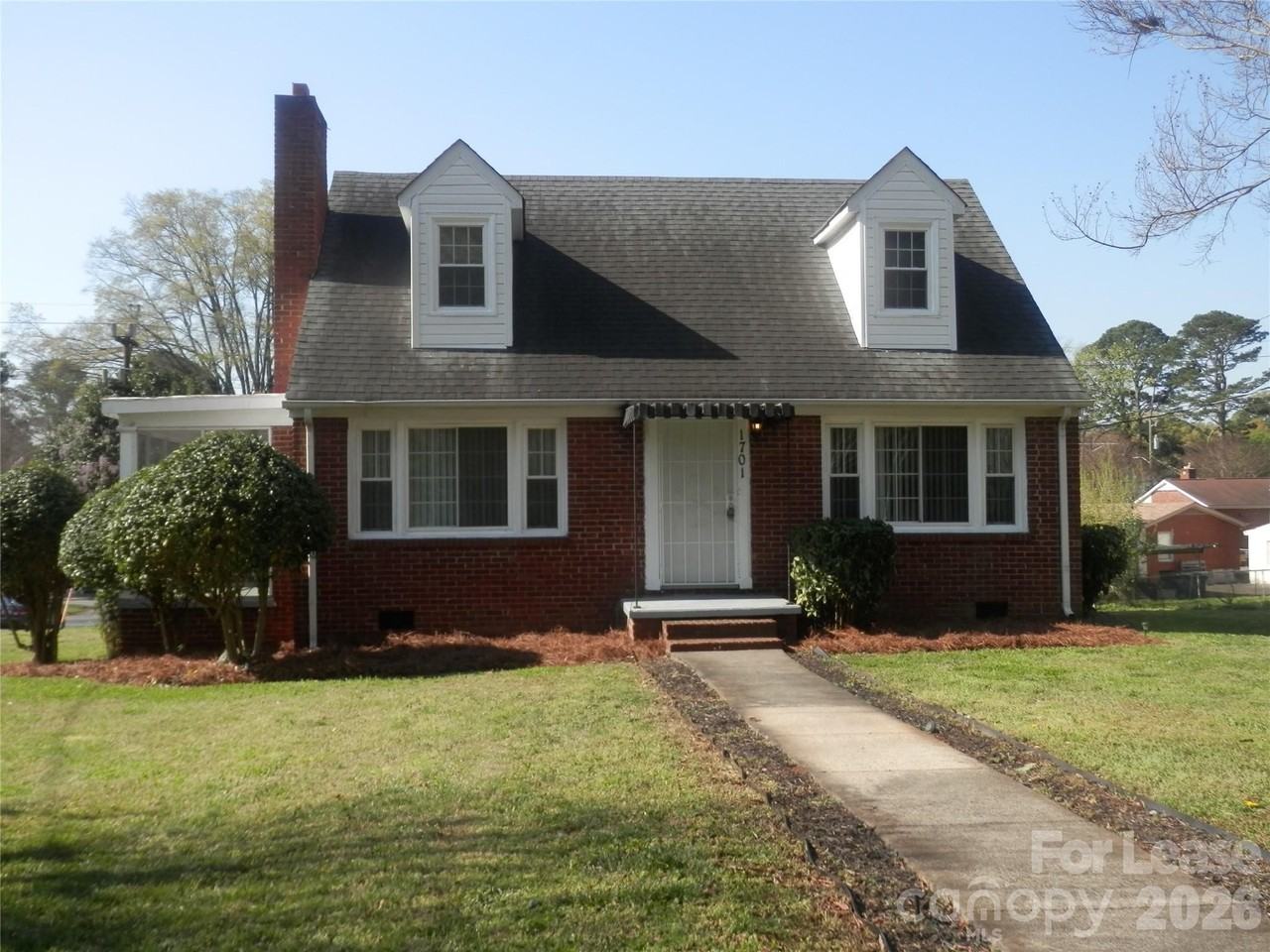 1701 Washington Ave - Photo 2 of 27