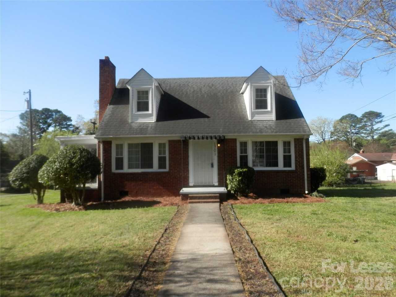 1701 Washington Ave - Photo 3 of 27