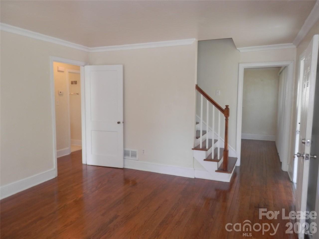 1701 Washington Ave - Photo 6 of 27