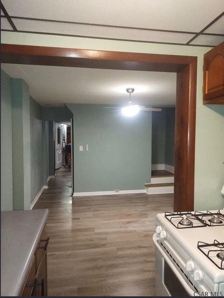 444 Stone St - Photo 5 of 18