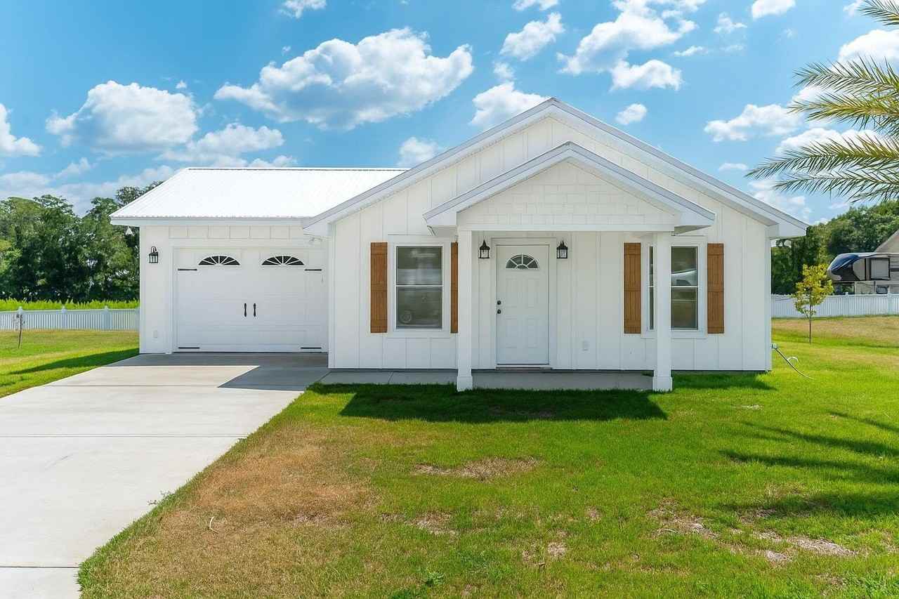 523 Landing Ave - Photo 2 of 25