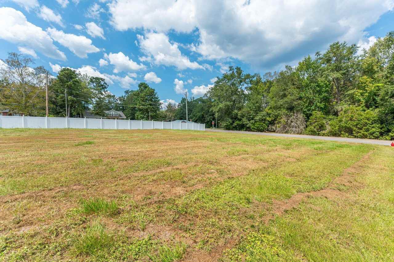 523 Landing Ave - Photo 6 of 25