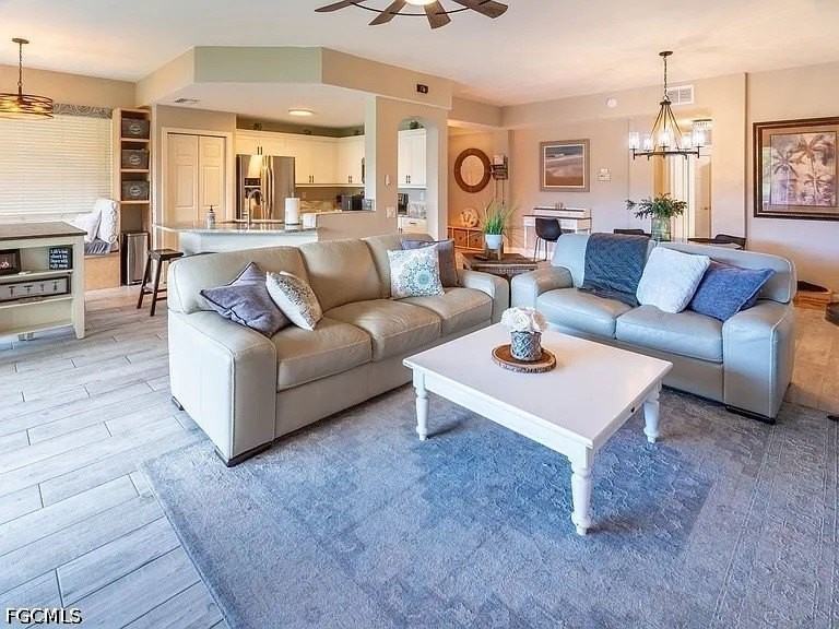 23084 Lone Oak Dr - Photo 2 of 30