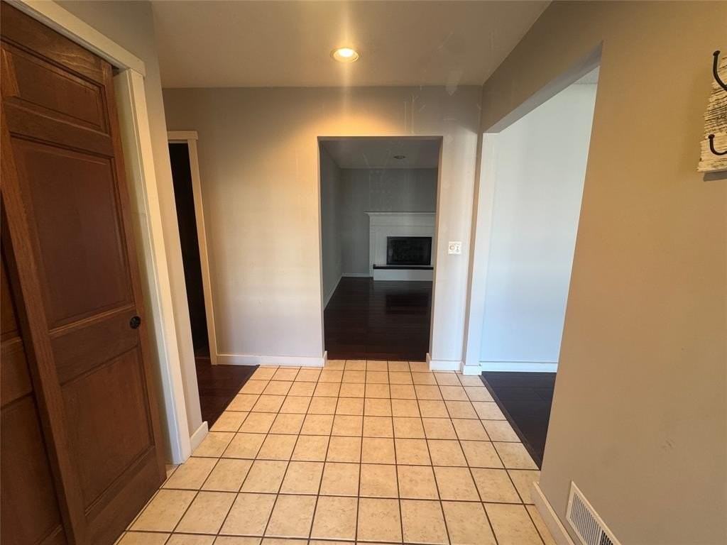 41 Kenilworth Rd - Photo 3 of 31