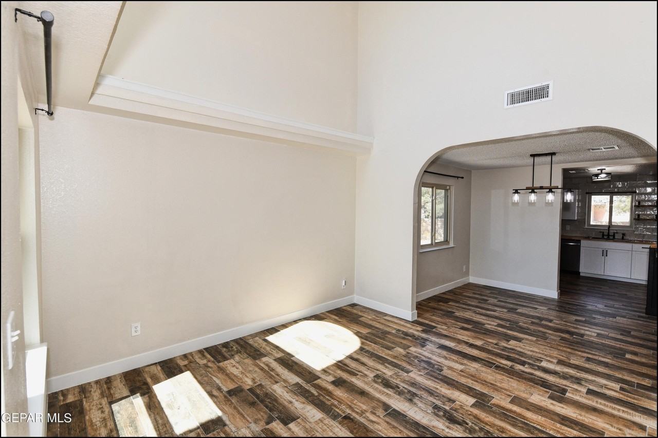 3413 Tea Rose Pl - Photo 7 of 49