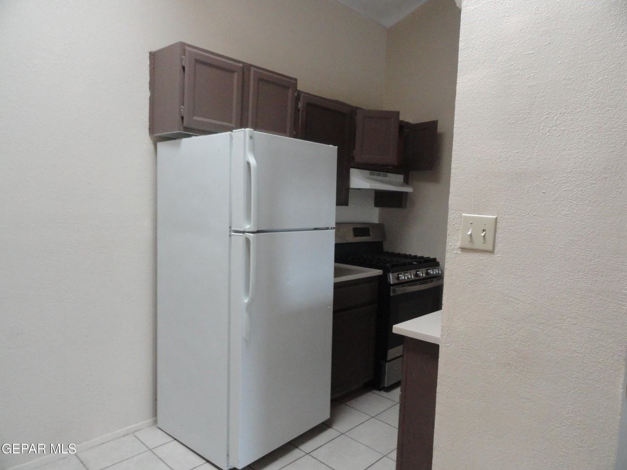 619 White Cliffs Dr Apt A - Photo 6 of 7