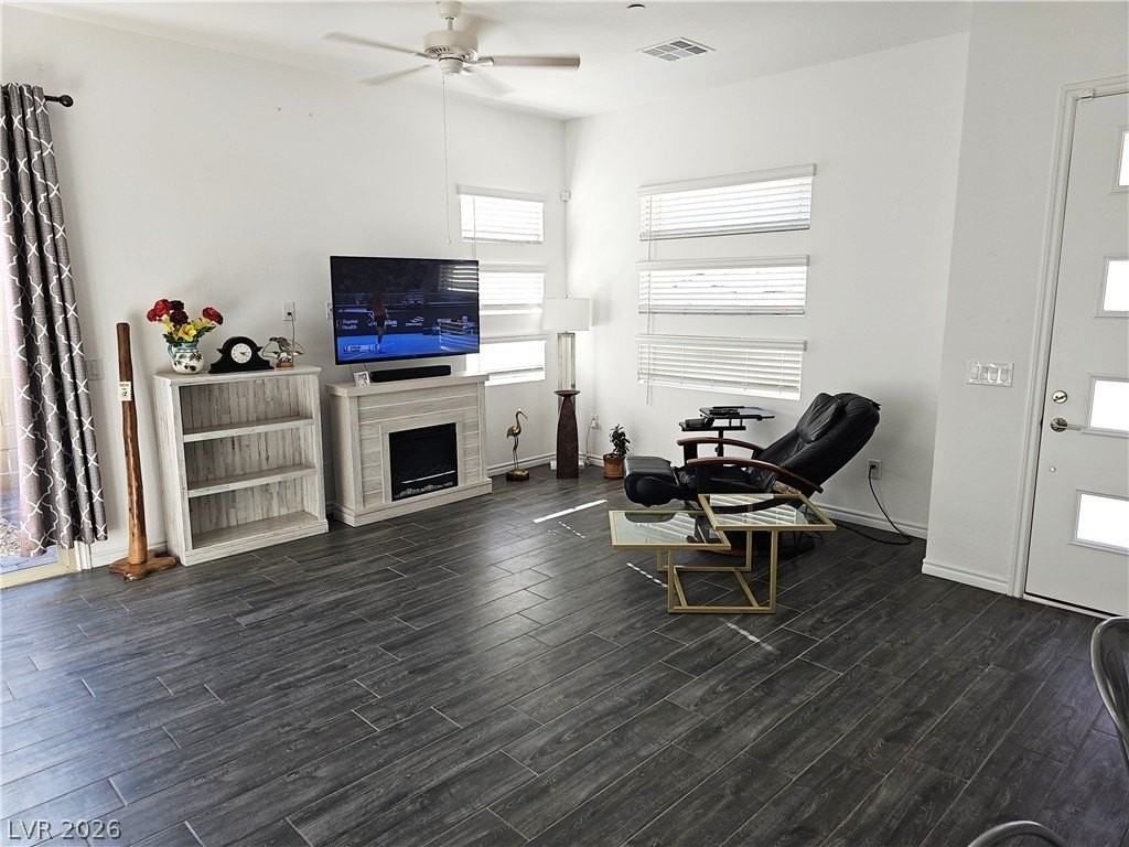 921 Mayfield Manor Ln - Photo 2 of 15