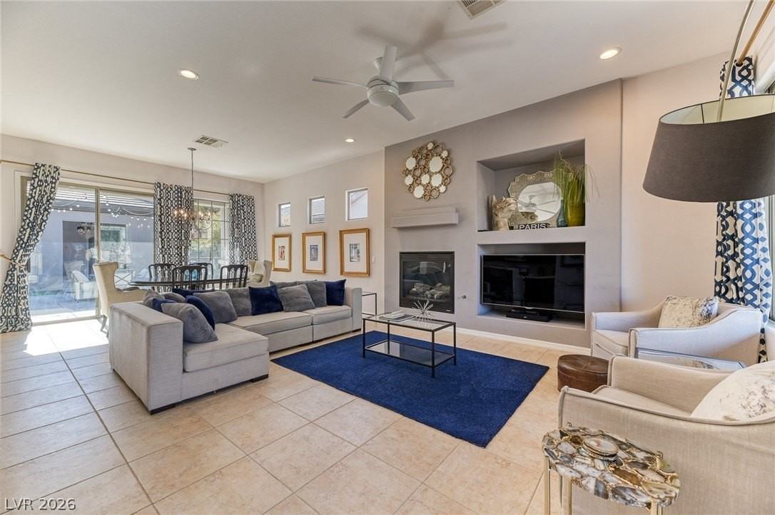 6 Weston Hills Rd - Photo 4 of 19