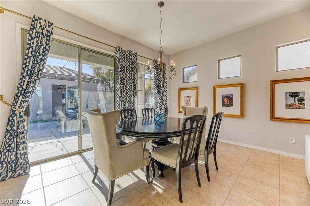 6 Weston Hills Rd - Photo 6 of 19