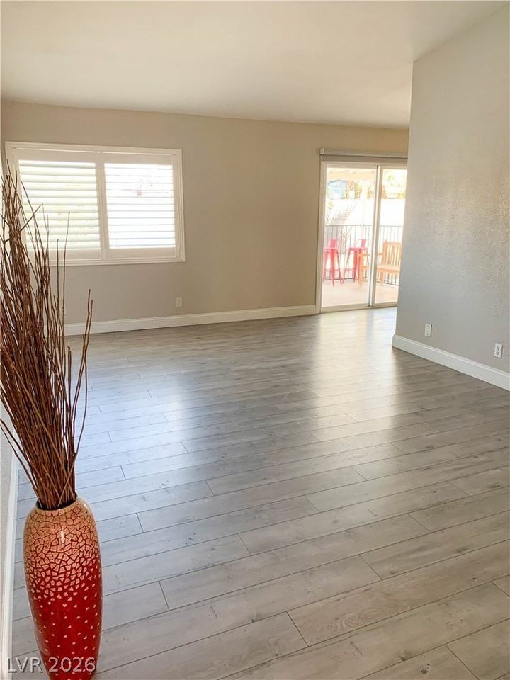 6408 Meadow Lark Ln - Photo 6 of 29