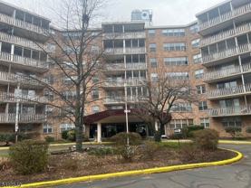 530 Valley Rd - Photo 1 of 1