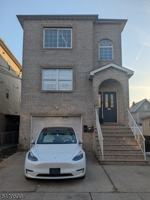 featured image of 544 Court St