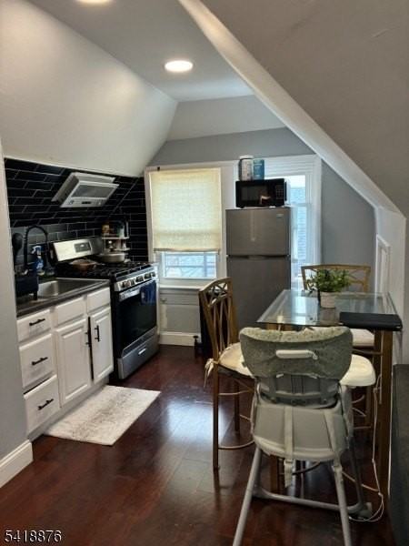 925 South St - Photo 3 of 7