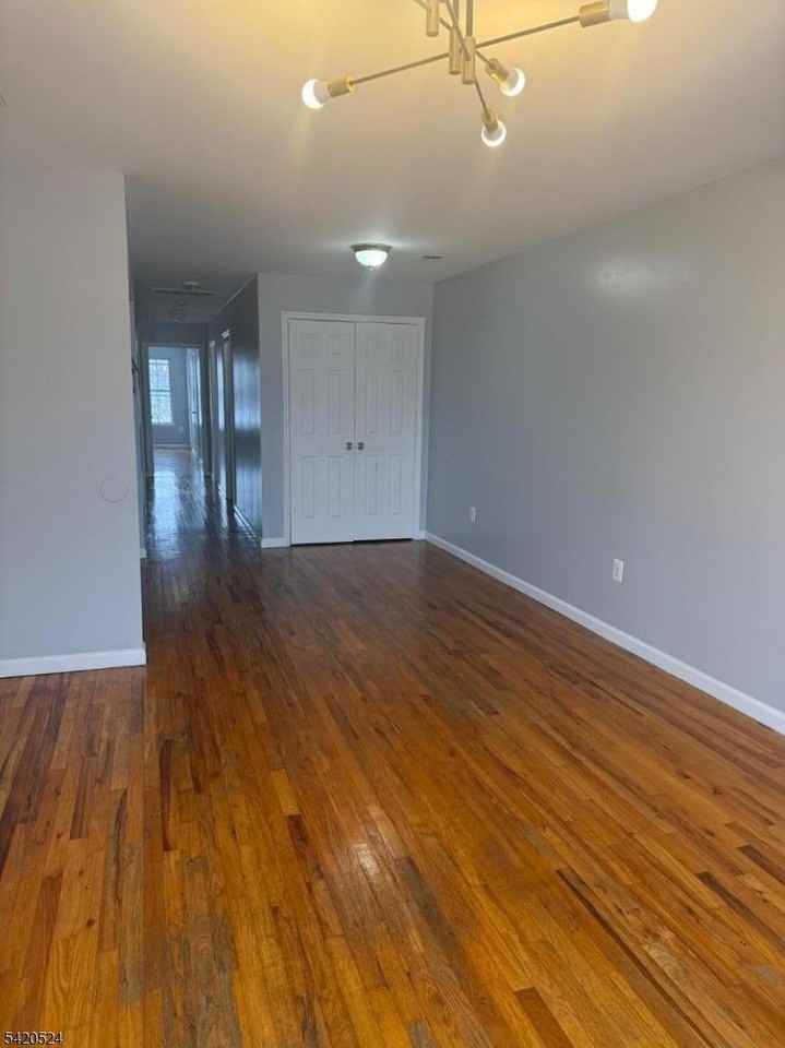 537 S 18th St - Photo 2 of 12