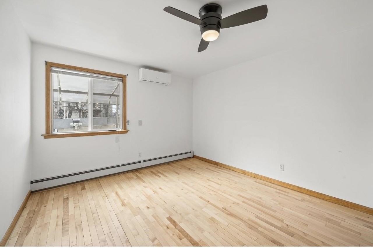 93 Lord Ave #1 - Photo 5 of 25