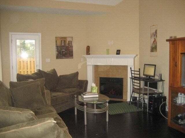 8015 High Vista Ln - Photo 2 of 4