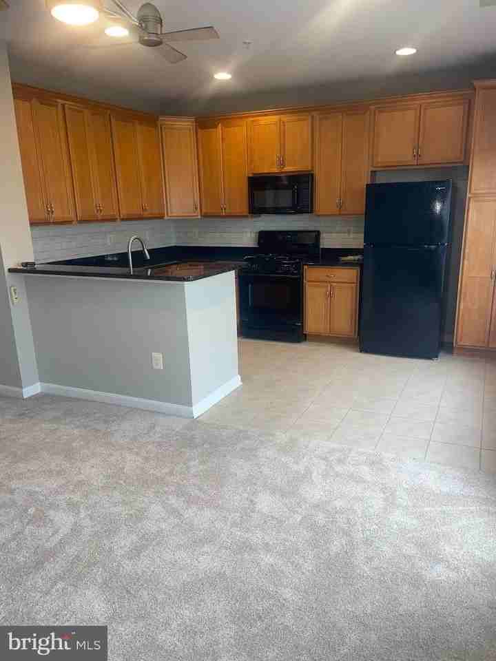 1811-B Wheyfield Dr - Photo 3 of 8