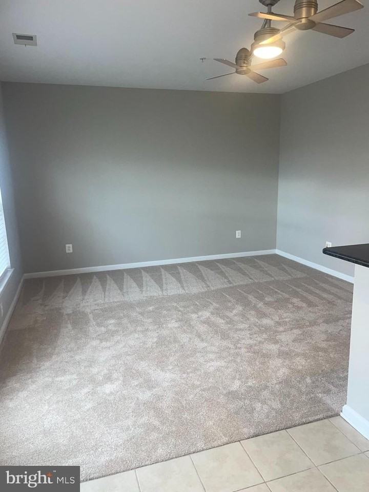 1811-B Wheyfield Dr - Photo 4 of 8