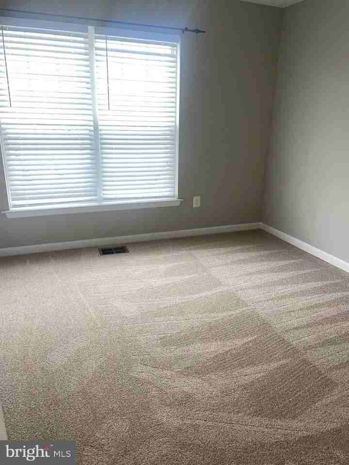 1811-B Wheyfield Dr - Photo 6 of 8