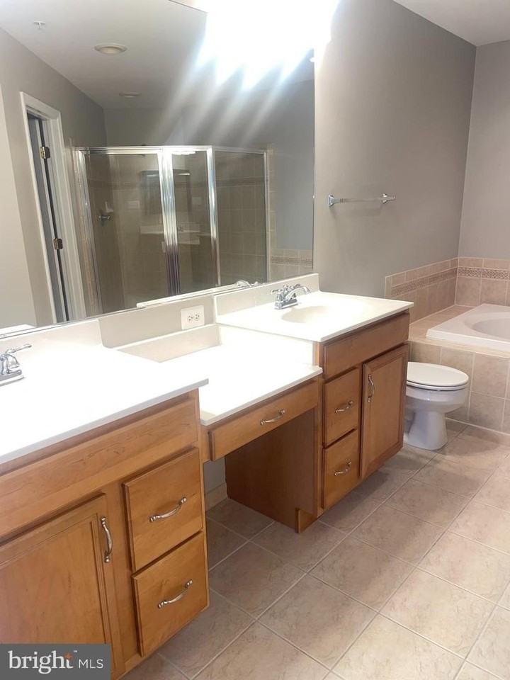 1811-B Wheyfield Dr - Photo 7 of 8