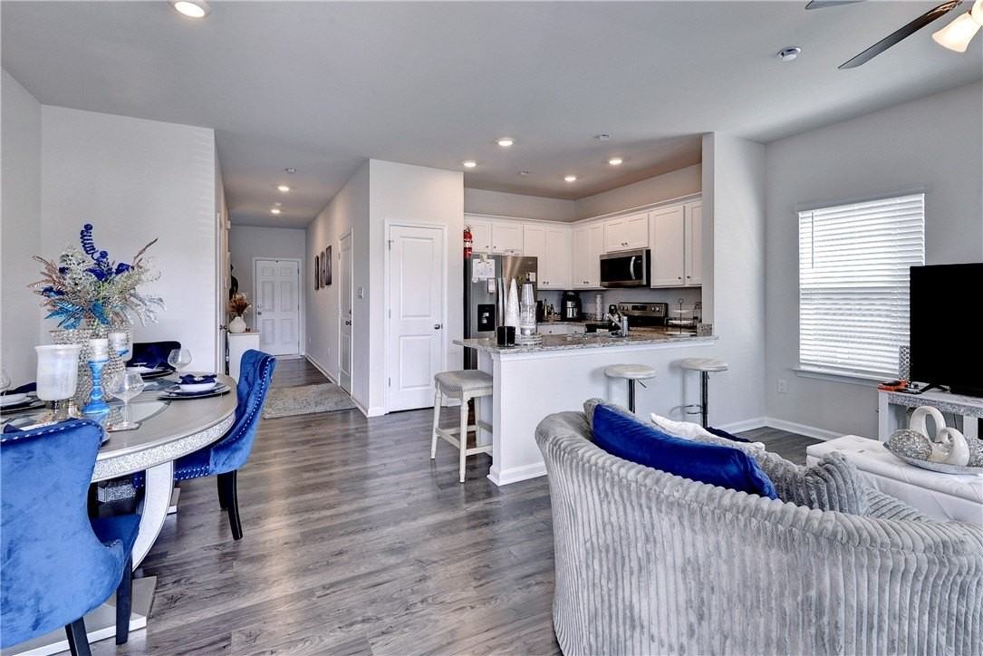 2015 Melbourne St - Photo 6 of 21