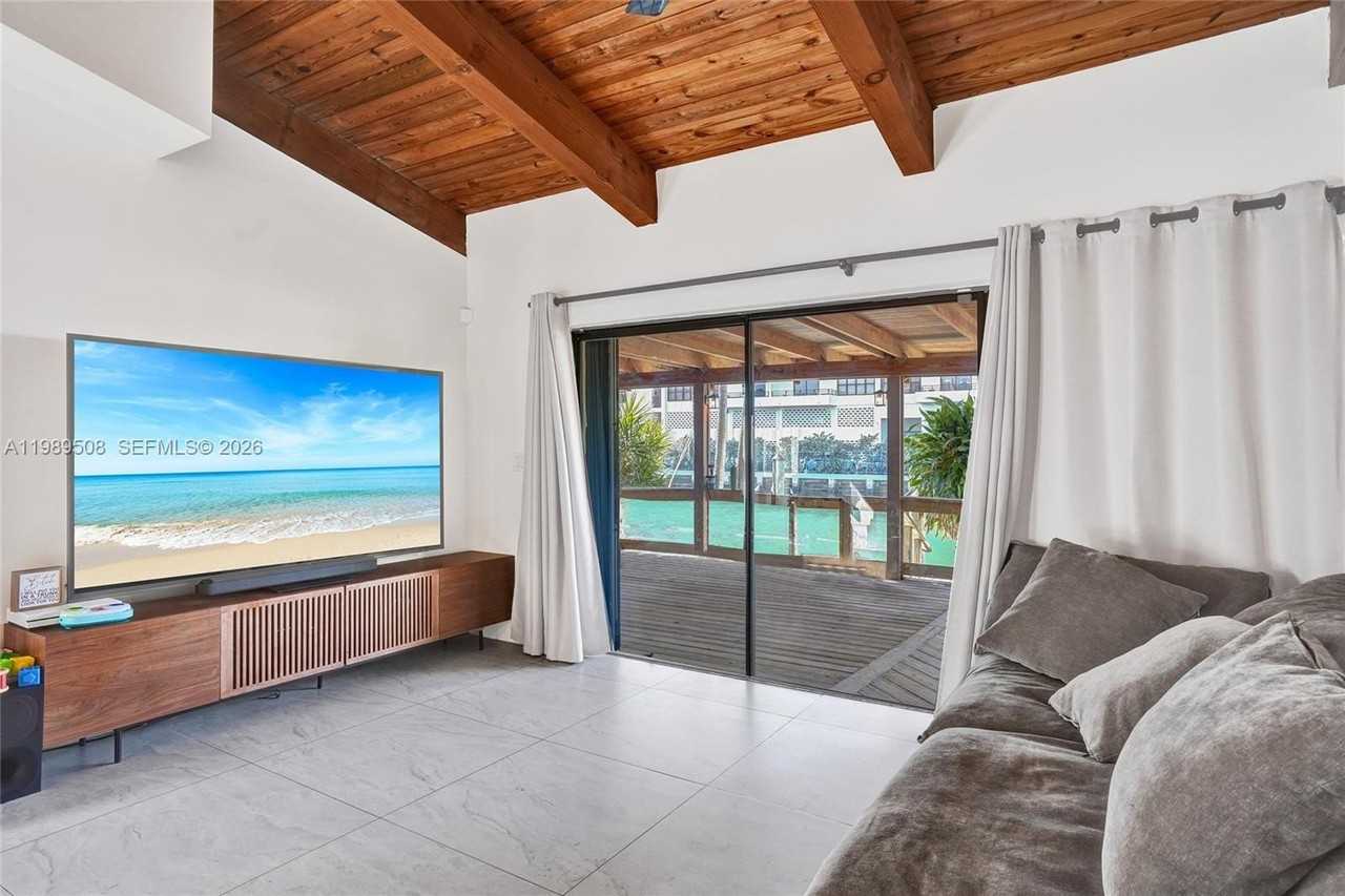 2619 S Parkview Dr - Photo 4 of 29