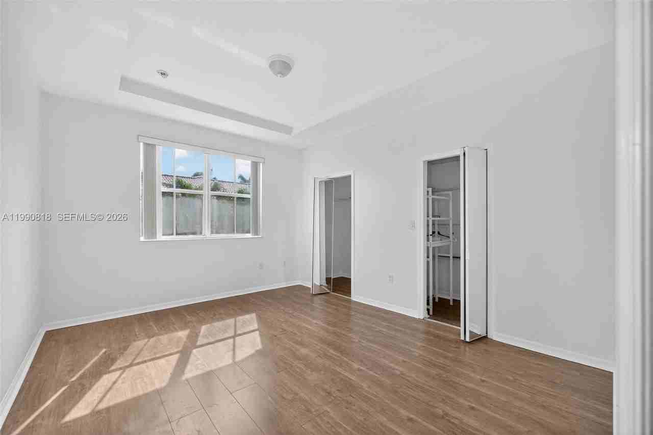 12430 Sw 124th Ter #0 - Photo 4 of 15