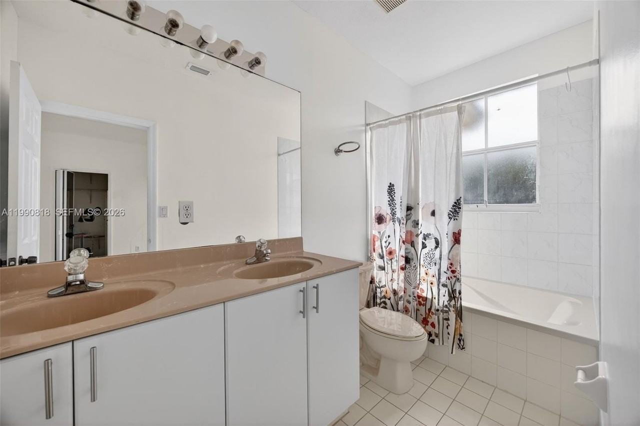 12430 Sw 124th Ter #0 - Photo 6 of 15