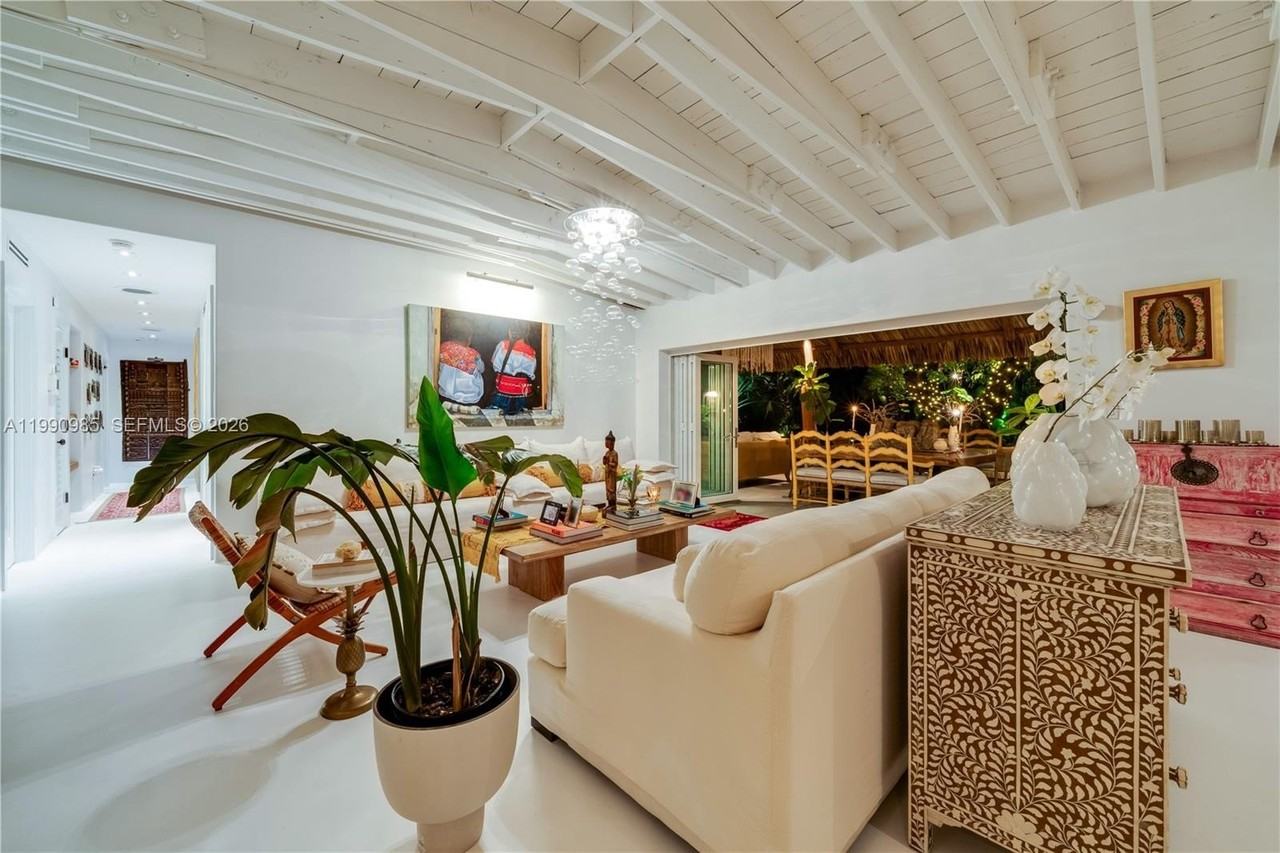 330 Gulf Rd - Photo 4 of 15