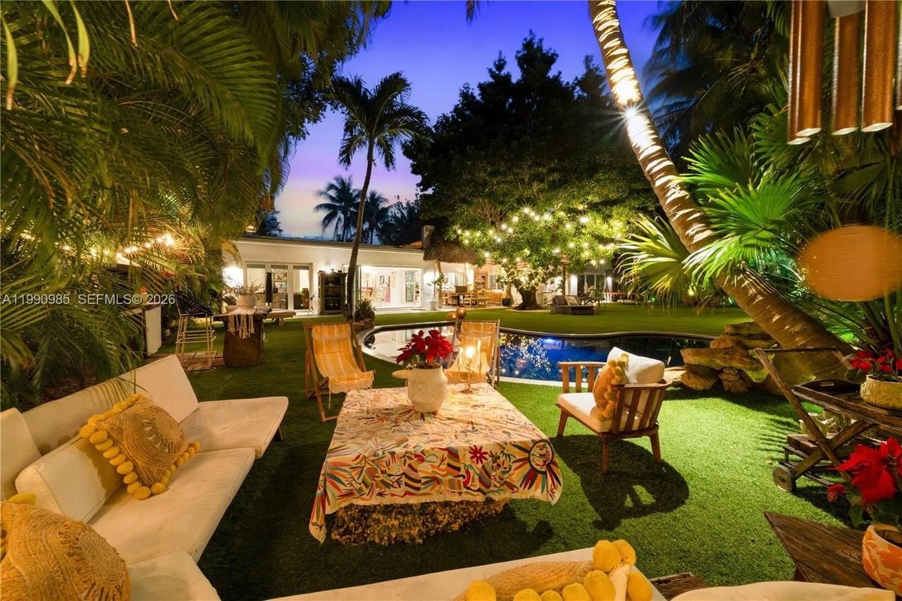 330 Gulf Rd - Photo 6 of 15