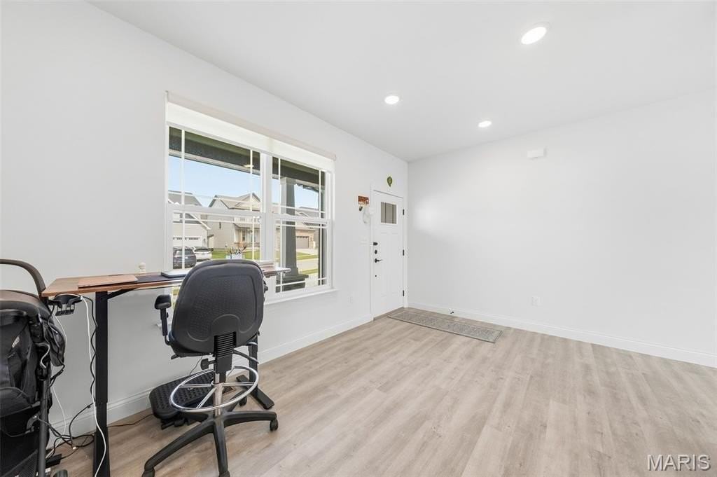 106 Sommerset Ct - Photo 7 of 44