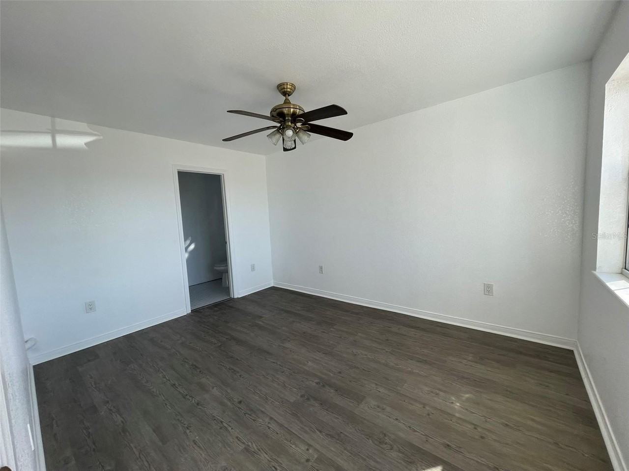 3308 Elkcam Blvd - Photo 6 of 21