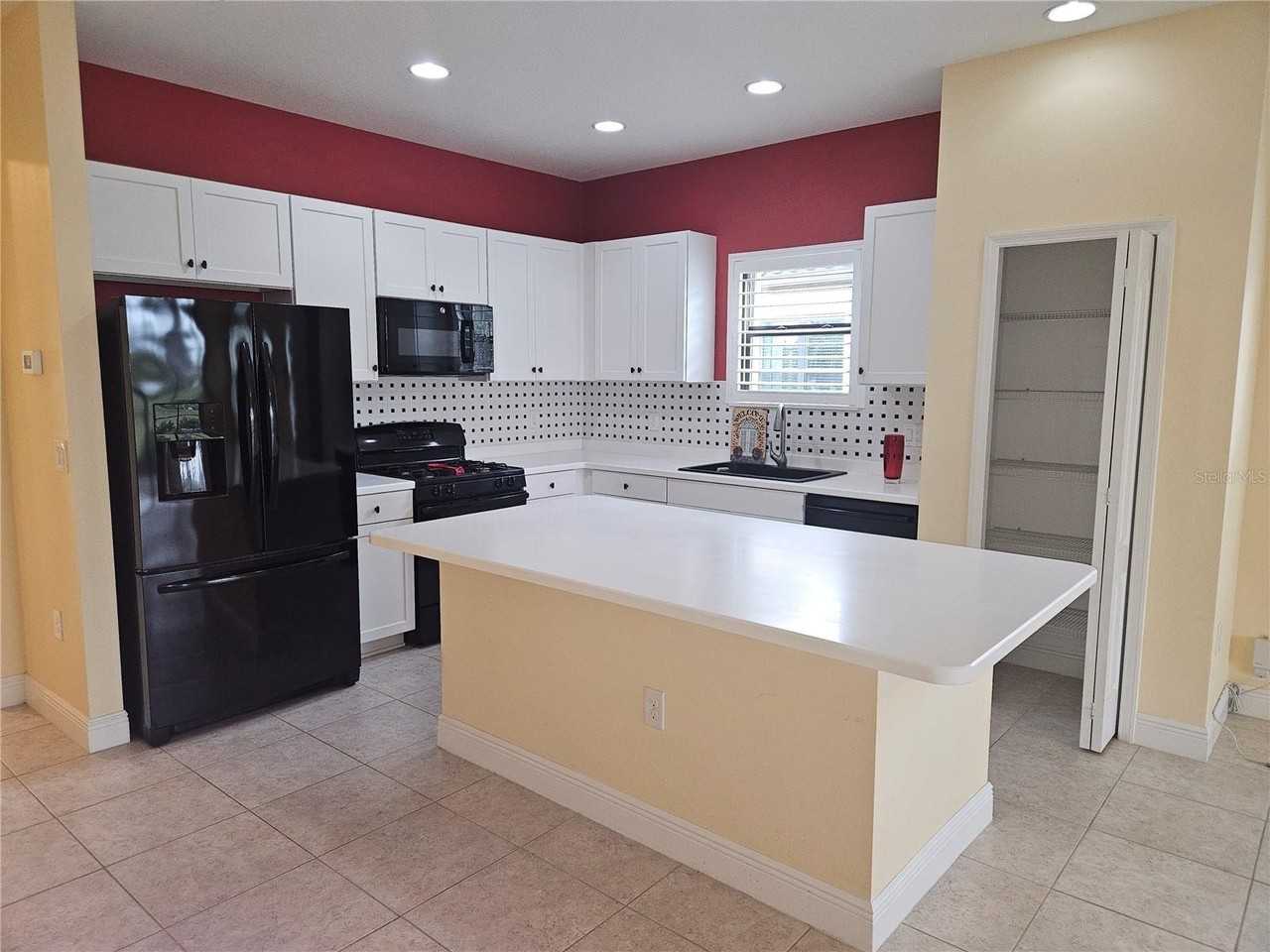 217 Alento Ct - Photo 3 of 19