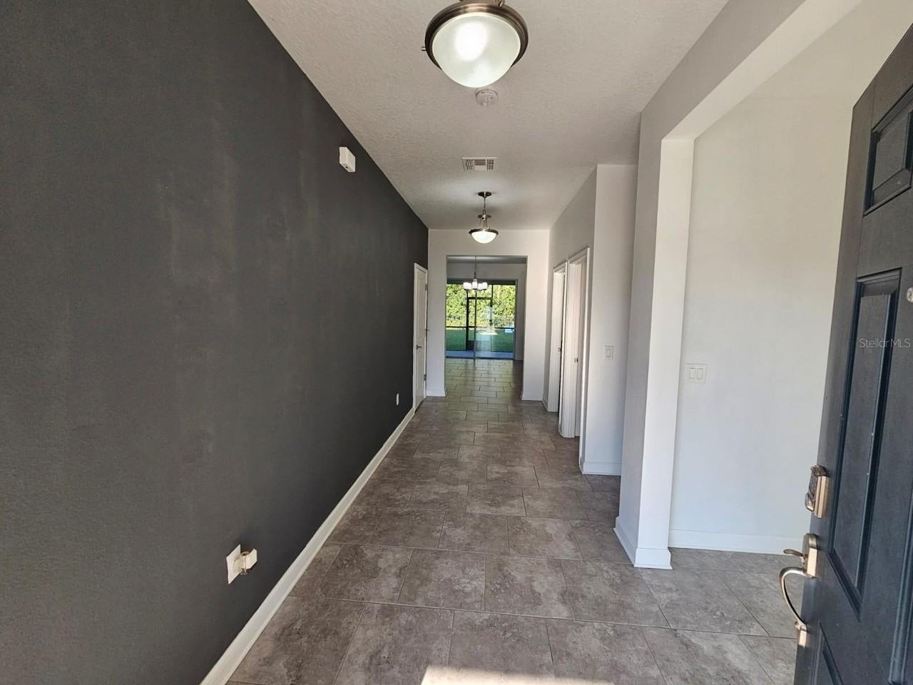 3059 Beaver Creek Dr - Photo 3 of 37