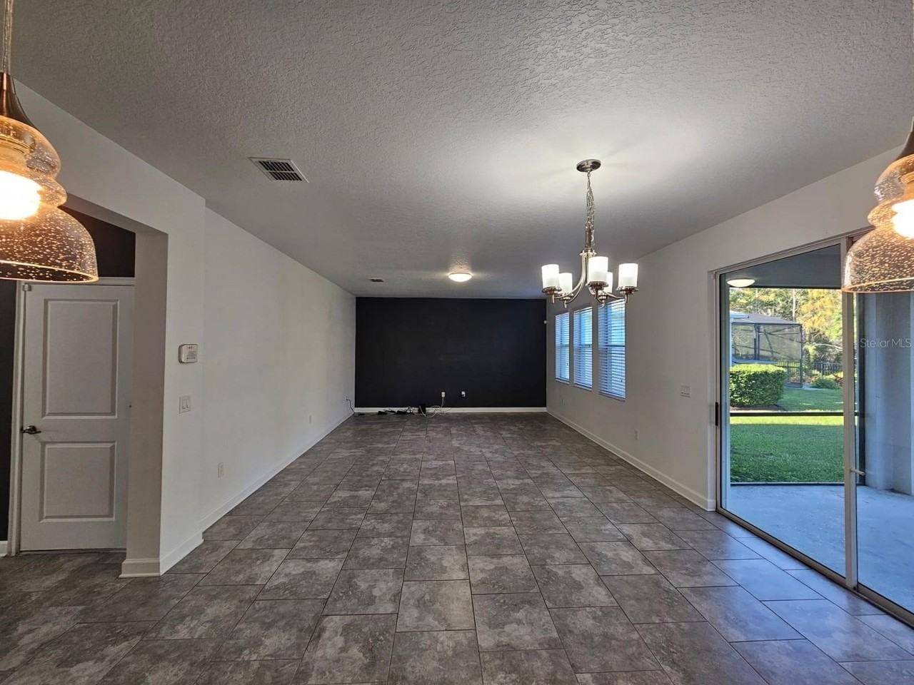 3059 Beaver Creek Dr - Photo 5 of 37