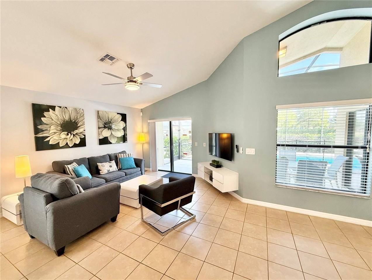 2136 Victoria Dr - Photo 7 of 29