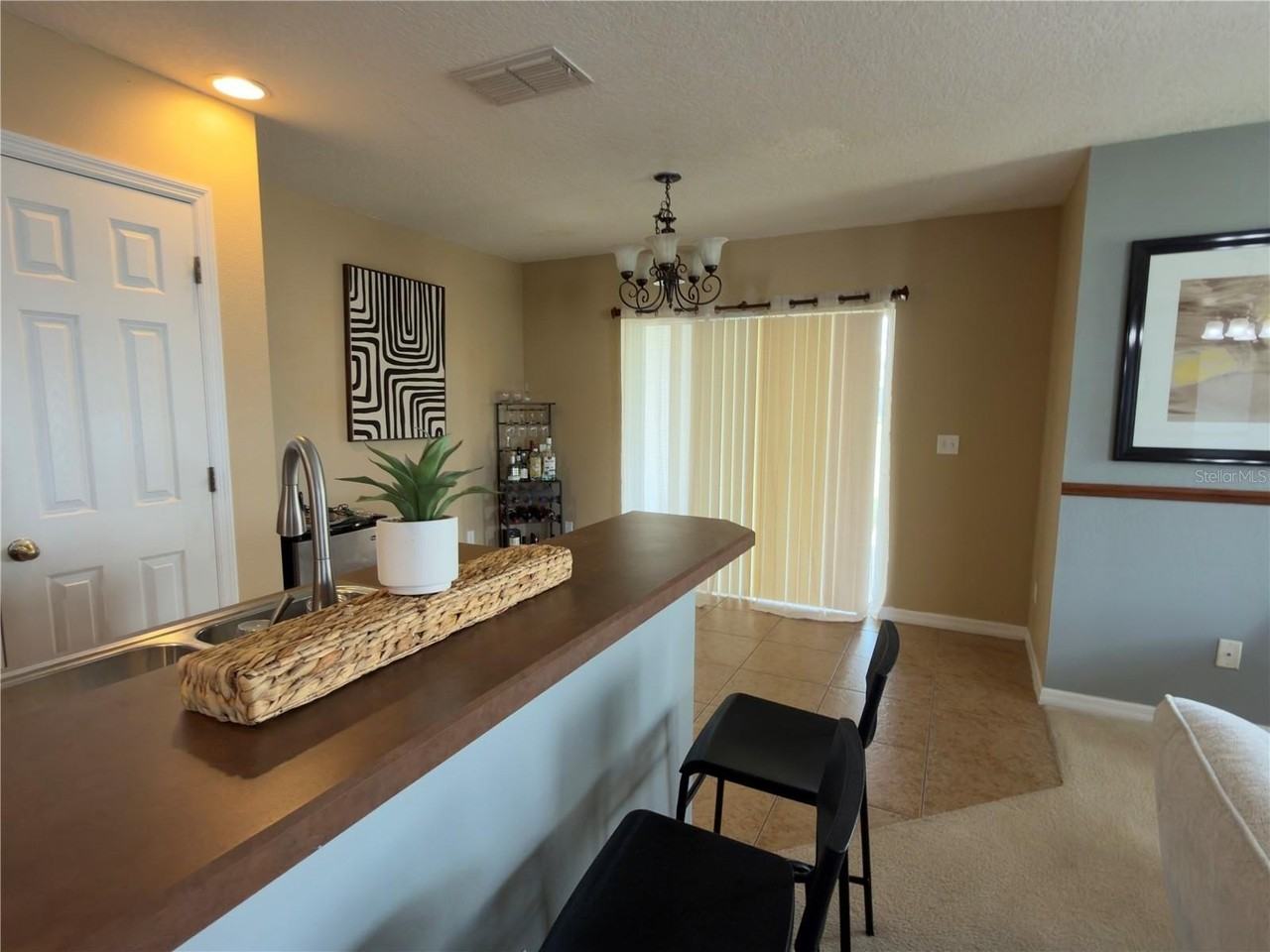 2552 Aventurine St - Photo 6 of 25