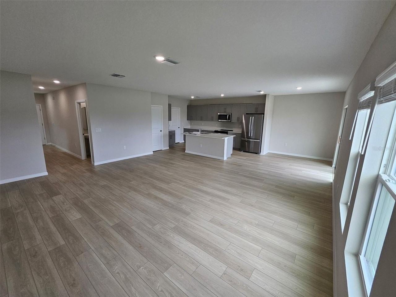 37327 Sagemoor Dr - Photo 3 of 10