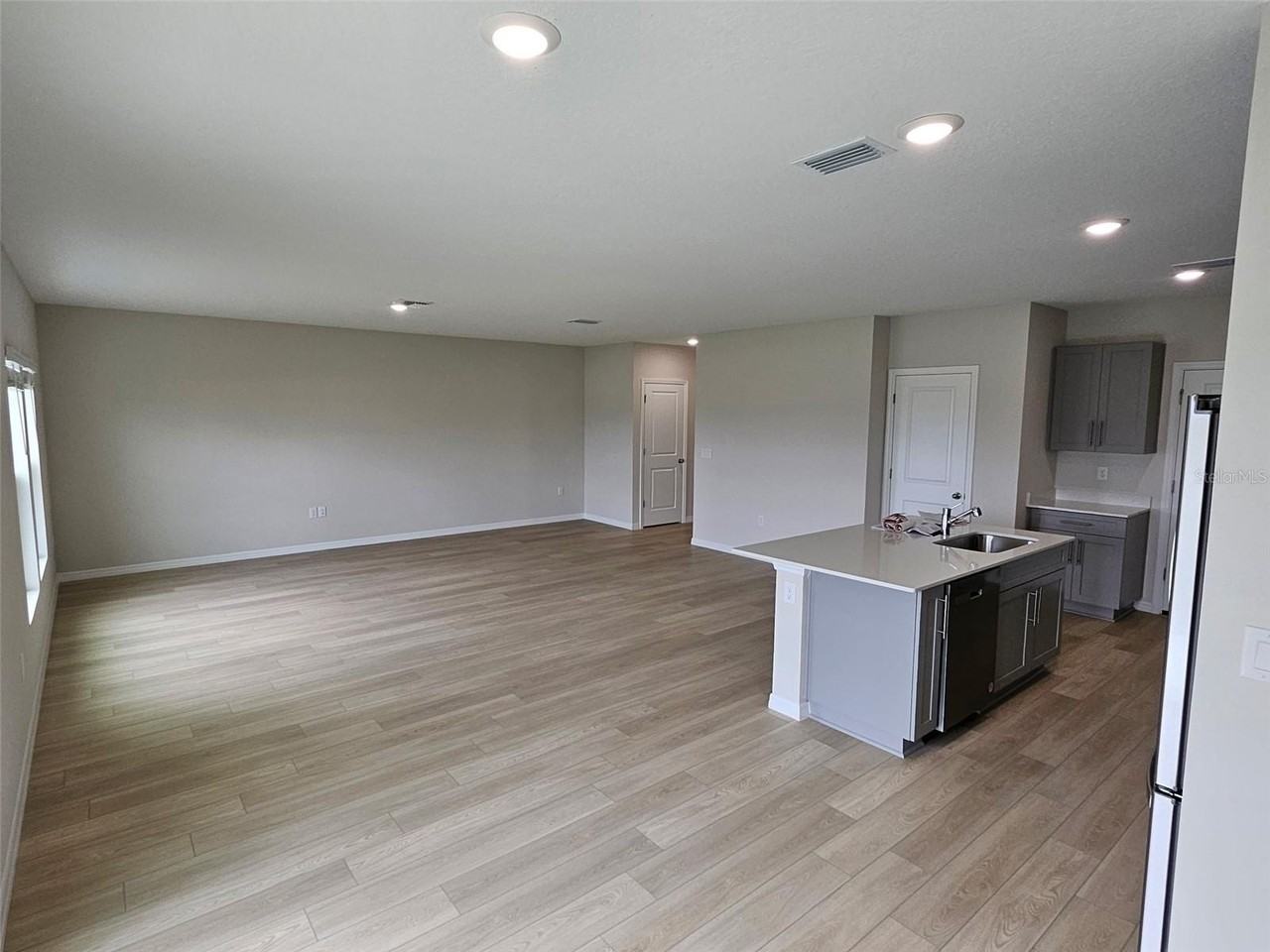 37327 Sagemoor Dr - Photo 4 of 10