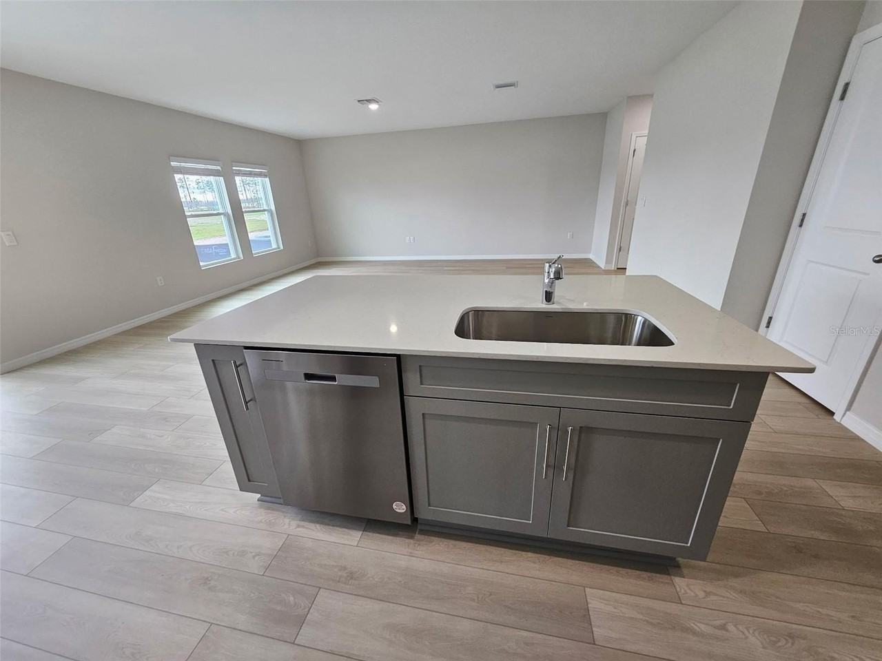 37327 Sagemoor Dr - Photo 6 of 10